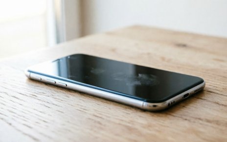 Мошенники заблокировали iPhone минчанок под предлогом трудоустройства