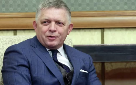 СМИ: Фицо привезет Путину послание от Зеленского
