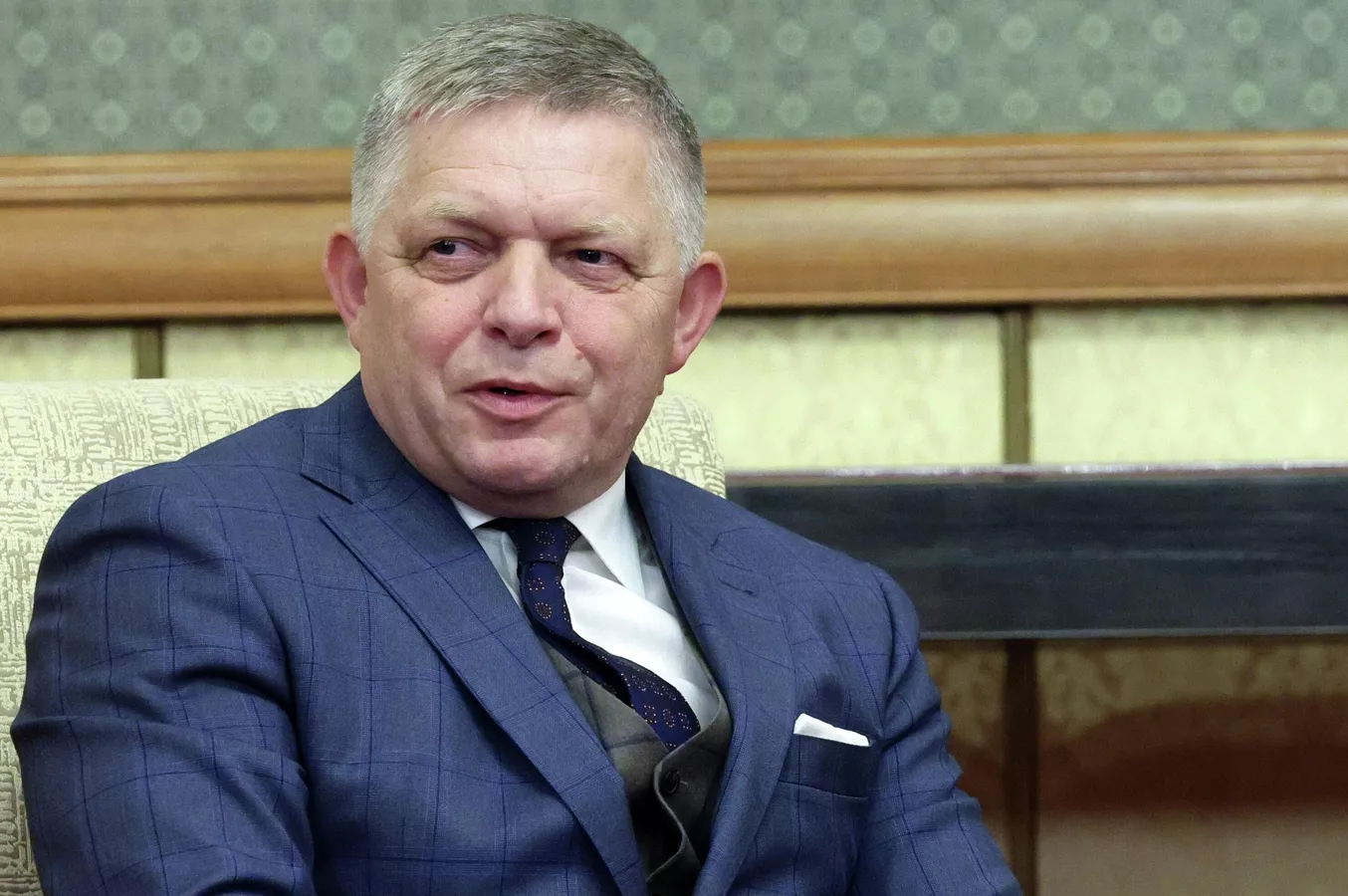 СМИ: Фицо привезет Путину послание от Зеленского