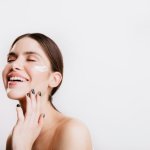 Полезна ли детская косметика для взрослых?