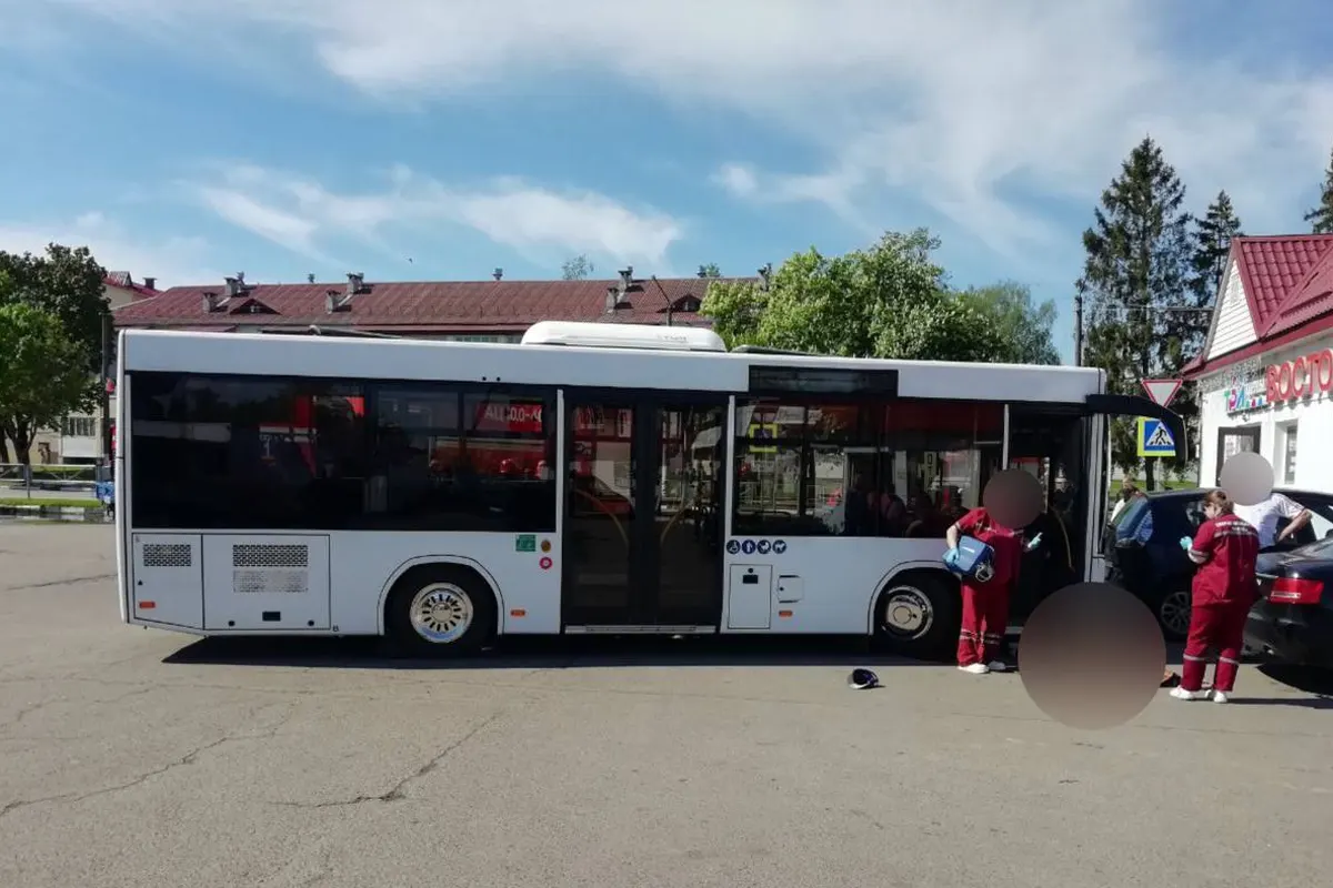 На Могилевщине автобус задавил двух пенсионеров На Могилевщине автобус задавил двух пенсионеров