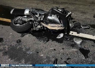 Тройная авария с мотоциклом на улице Ленина: мотоциклист в больнице