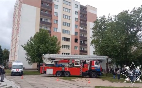 В Молодечно спасатели оперативно потушили пожар в общежитии