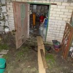 Пенсионерка пилила доски болгаркой и до смерти порезала себя