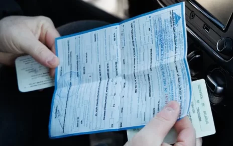Белорусам упростили поездки в Россию на авто: начал действовать единый электронный страховой полис