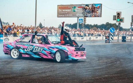 «ТАЧКІ ПІКНІК» устроит большой автоуикенд у Лидского замка