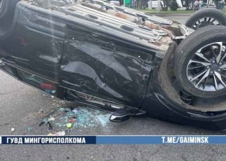 На Суражской в ДТП перевернулся «Geely»