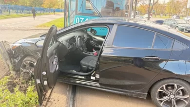 На улице Плеханова Chevrolet столкнулся с трамваем (видео аварии)