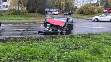 Серьезное ДТП на ул. Герасименко, Renault не уступил BMW